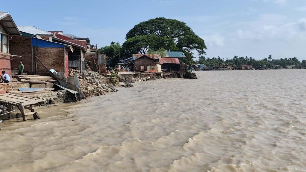 နိုင်ငံတော်၏ အများစုကို ၎င်းတို့ ထိန်းချုပ်ထားပြီဖြစ်ရာ အဆိုပါအဖွဲ့သည် တိုက်ခိုက်နိုင်စွမ်းရှိသကဲ...