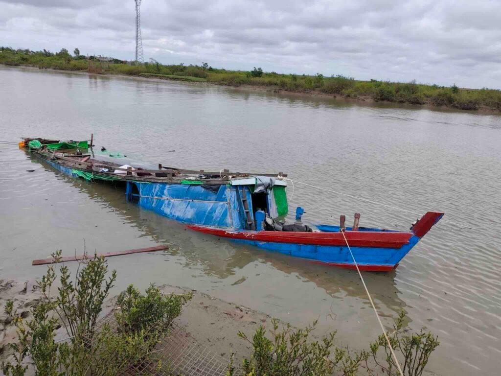 ကယ်ဆယ်ရေးလုပ်သားများက ရက္ခိုင့်တပ်တော်အား ၎င်းတို့ထိန်းချုပ်ရာ နယ်မြေများတွင် သယ်ယူပို့ဆောင်ရေး ဘ...