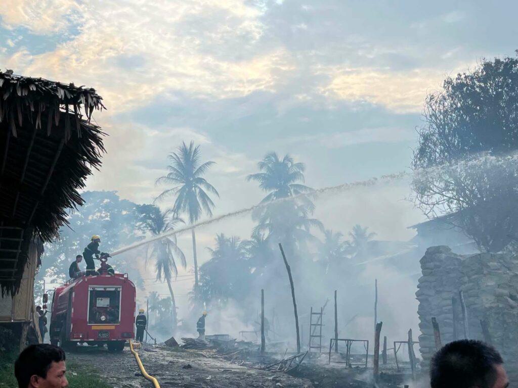 ဒီတိုက်ခိုက်မှုဟာ ရခိုင်ပြည်နယ်၊ ဂွမြို့နယ်မှာ အရပ်သားအနည်းဆုံးနှစ်ဦး သေဆုံးခဲ့ရတဲ့ နောက်ထပ်တိုက်...