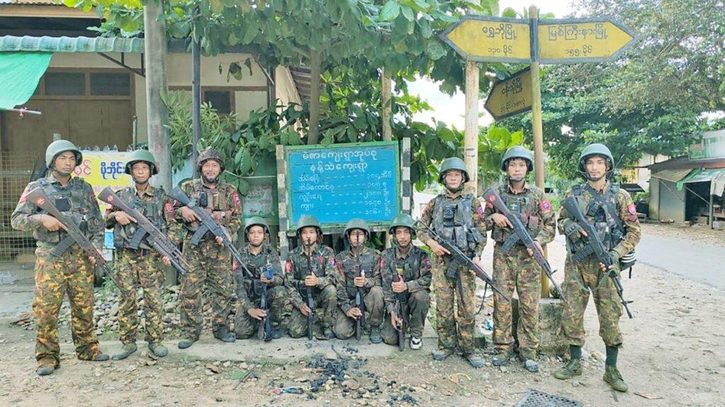 စစ်ကောင်စီက ပြီးခဲ့သည့်လနှောင်းပိုင်းကစတင်၍ အဆိုပါဒေသကို ပြန်လည်သိမ်းပိုက်ရန် ၎င်း၏ ကြိုးပမ်းမှုမ...