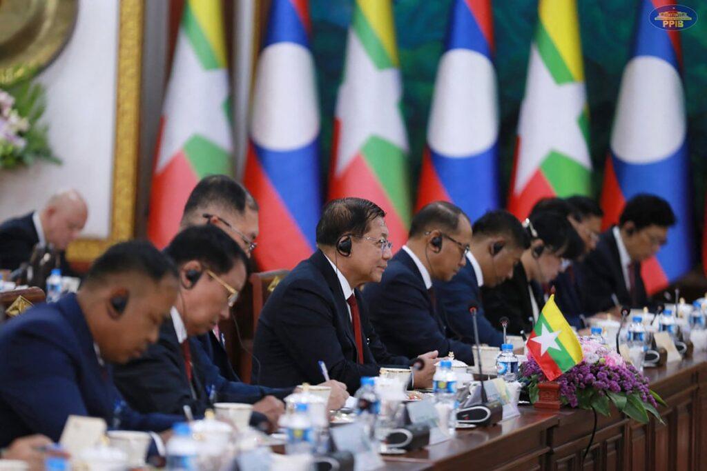 ဤသို့ဆောင်ရွက်ခြင်းသည် မင်းအောင်လှိုင်က မိမိကိုယ်ကို သမ္မတအဖြစ် ကြေညာပြီးနောက်ပိုင်း ပထမဆုံး အာဆီ...