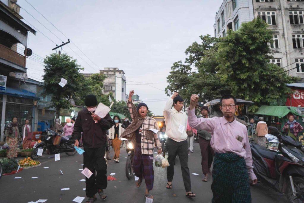 ဤပြစ်ဒဏ်များသည် တရားမဝင်ဟု အများက ပယ်ချထားသော ရွေးကောက်ပွဲ လုပ်ငန်းစဉ်အပေါ် ဆန့်ကျင်မှုအားလုံးကို...